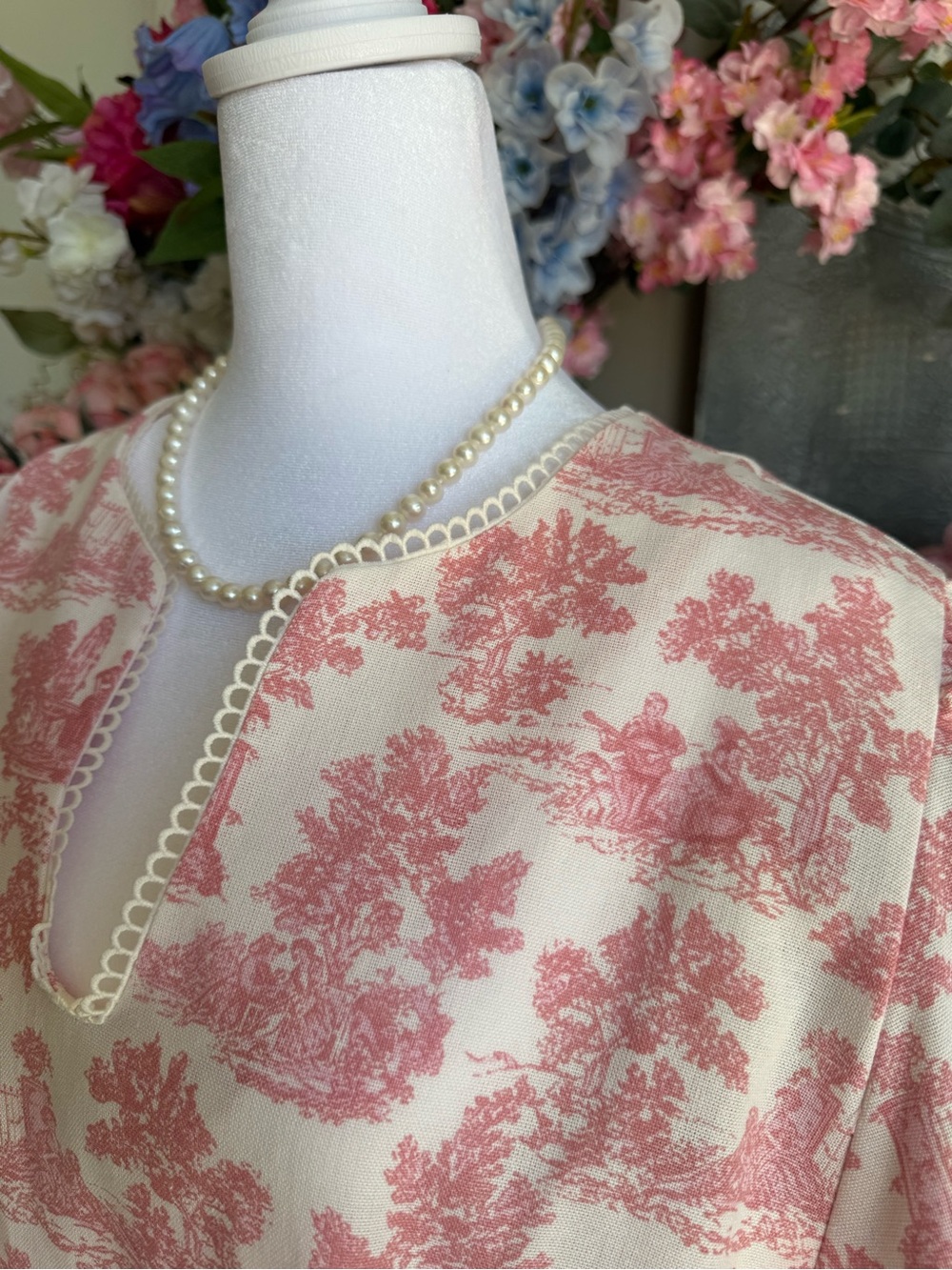 CeCe Cream and Pink Toile Puff Sleeve Top - Picture 3 of 8